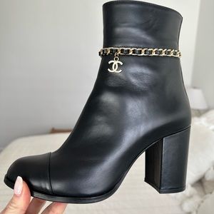 Chanel black leather boots, size IT39. Excellent like new condition.
